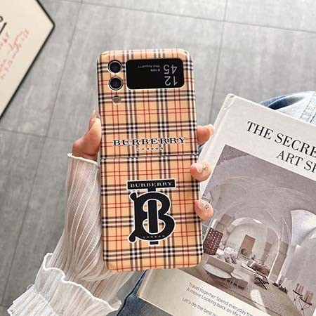 iphone15plus burberry風 カバー 