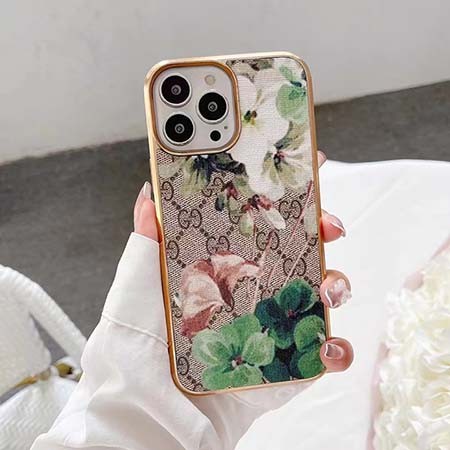 グッチ gucci iphone 15plus 携帯ケース 