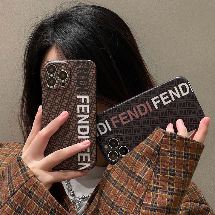 アイフォーン12 フェンディ fendi ケース 