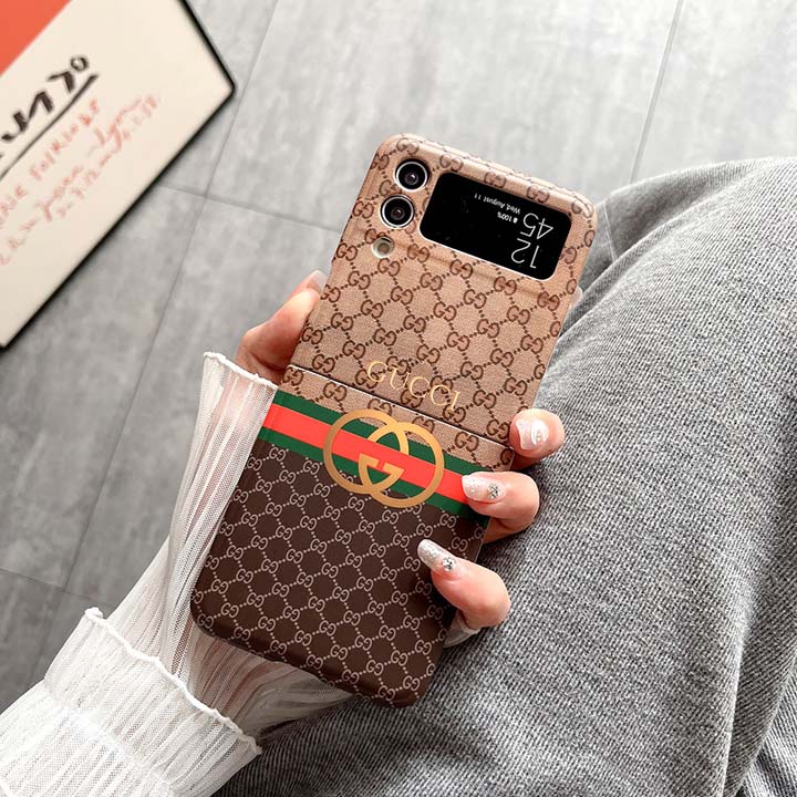 ブランド カバー アイホン 15 gucci風 