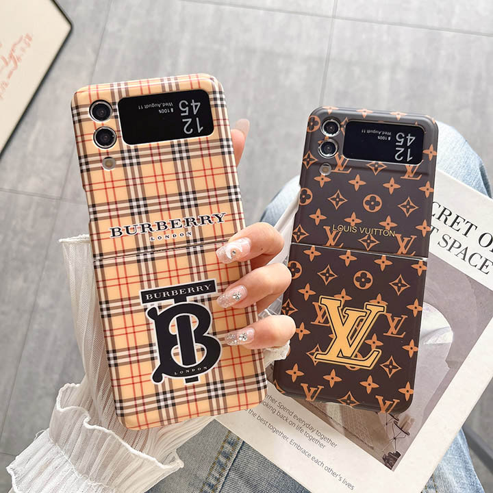 アイホン15pro ケース burberry風 