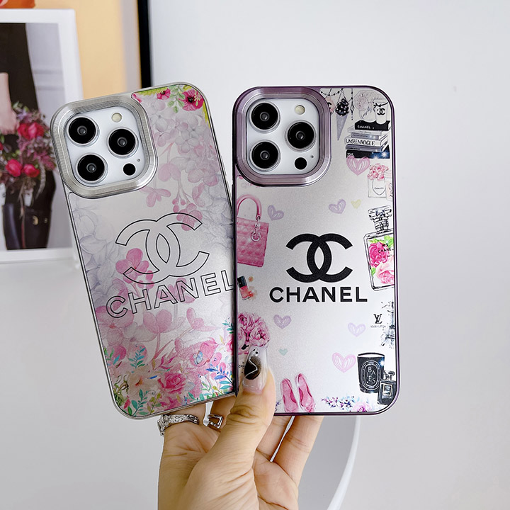 アイフォーン 15plus スマホケース chanel 